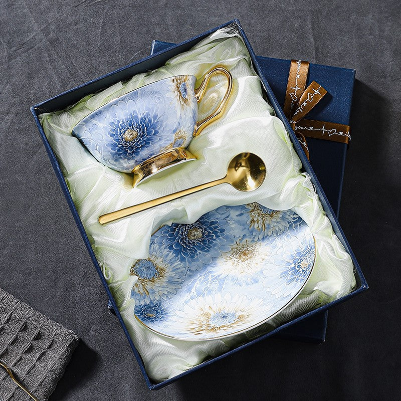 Unique Tea Cups and Saucers in Gift Box, Blue and Pink Beautiful British Tea Cups, Elegant Ceramic Coffee Cups, Creative Bone China Porcelain Tea Cup Set-Grace Painting Crafts